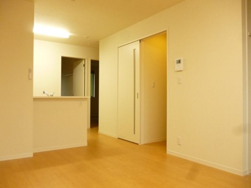 �y���ԁE���r���O�z�@�}�ʂƌ���ɑ��Ⴊ����ꍇ�ɂ͌����D��